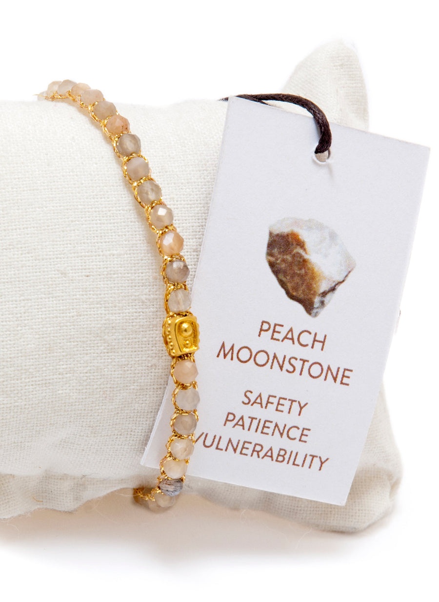 Gelang Peach Moonstone | emas